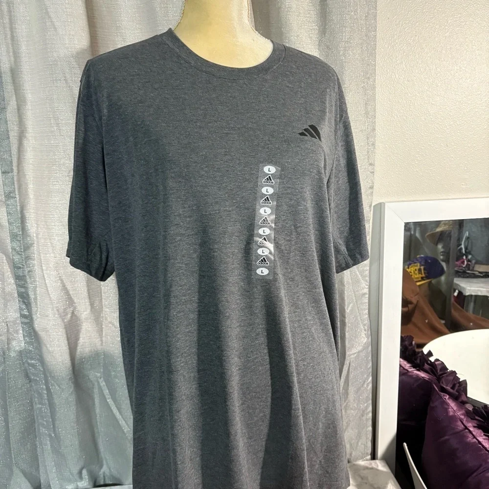 NWT Adidas men’s t-shirt size L